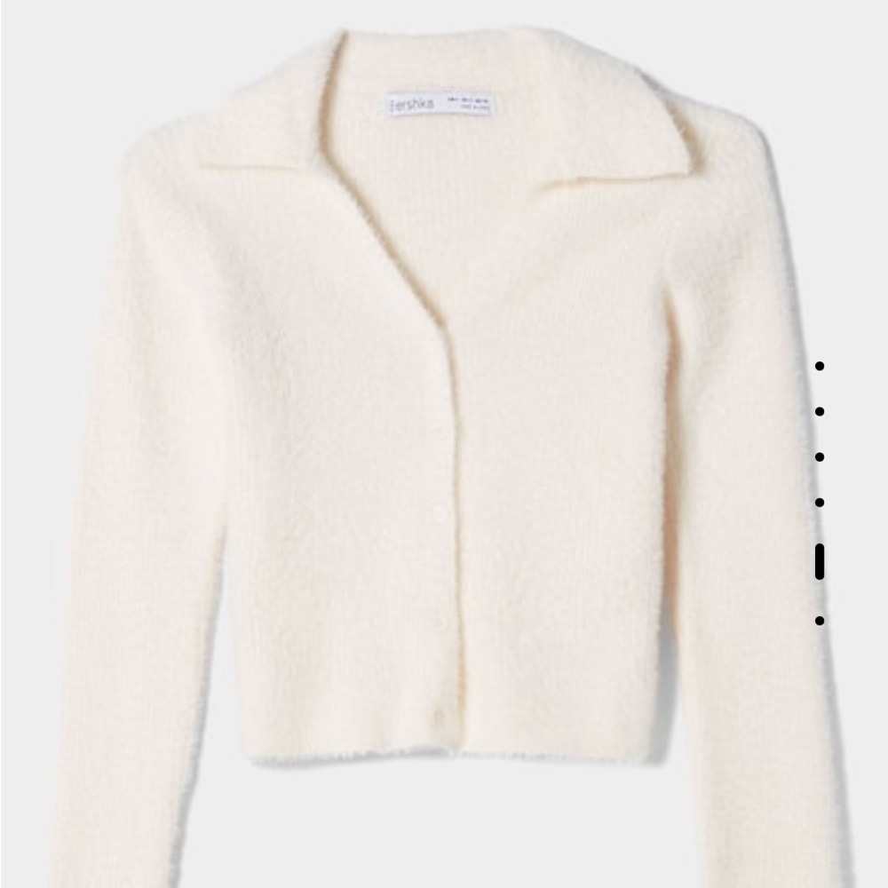 NWT Bershka White Cropped Sweater with Buttons